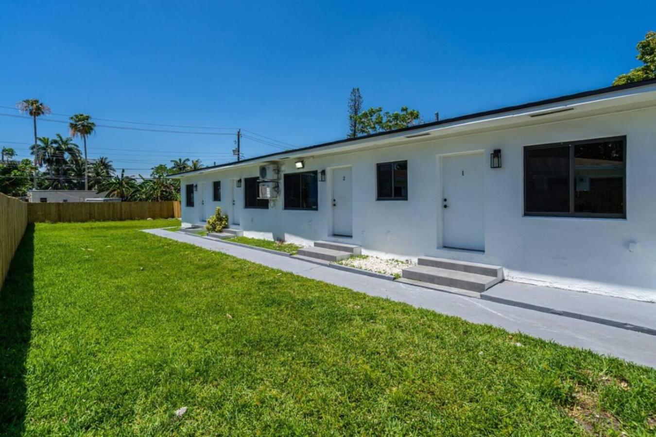 Unit 2 Cute Studio In North Miami Apartment Exterior photo